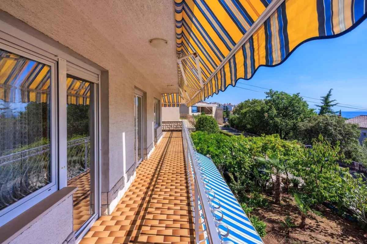 Four-Bedroom Apartment In Crikvenica II ภายนอก รูปภาพ