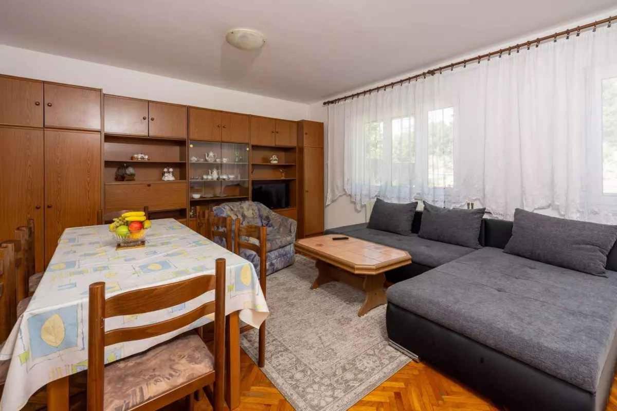 Four-Bedroom Apartment In Crikvenica II ภายนอก รูปภาพ