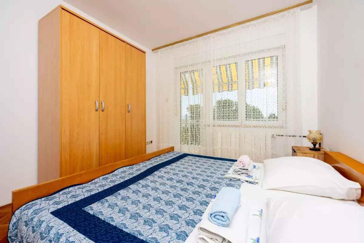 Four-Bedroom Apartment In Crikvenica II ภายนอก รูปภาพ