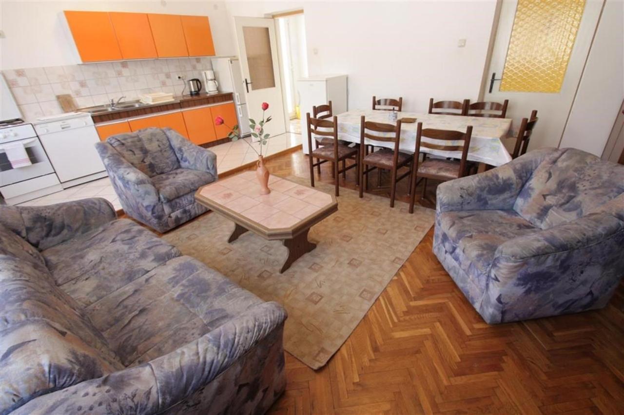 Four-Bedroom Apartment In Crikvenica II ภายนอก รูปภาพ